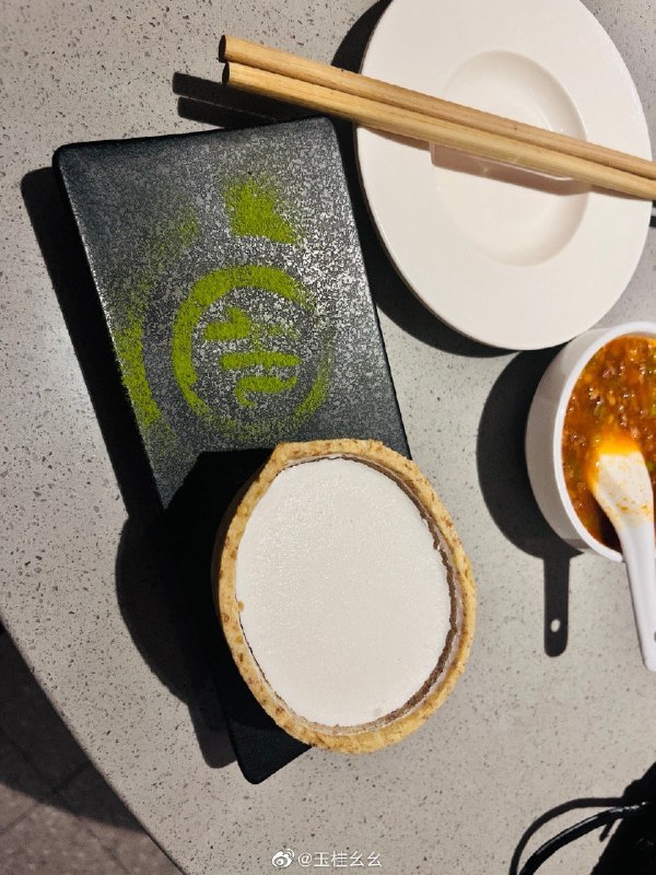 #微博评论 图片评论被评论的微博 #人气超新星#  玉桂幺幺的微博视频 玉桂恰饭46 分钟前 属地河南 | 玉桂幺幺