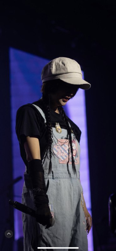 #微博评论回复 这张是哭哭被回复的评论 20 分钟前 @_龙舌兰日落_