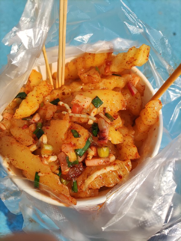 #微博评论回复 跟麦当当那个新品薯条一样一样的被回复的评论 12 小时前 @纸箱汪汪