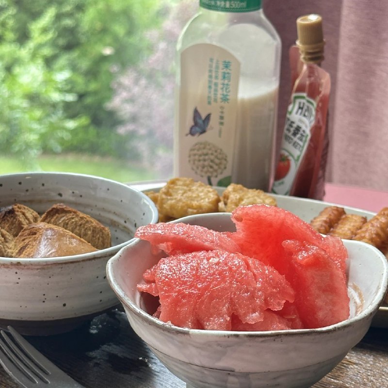 #b站相册动态 ＃小狗说 我的歌好像就是丢了[真相大面包的表情包_哭哭]22 秒前 | -三松许-